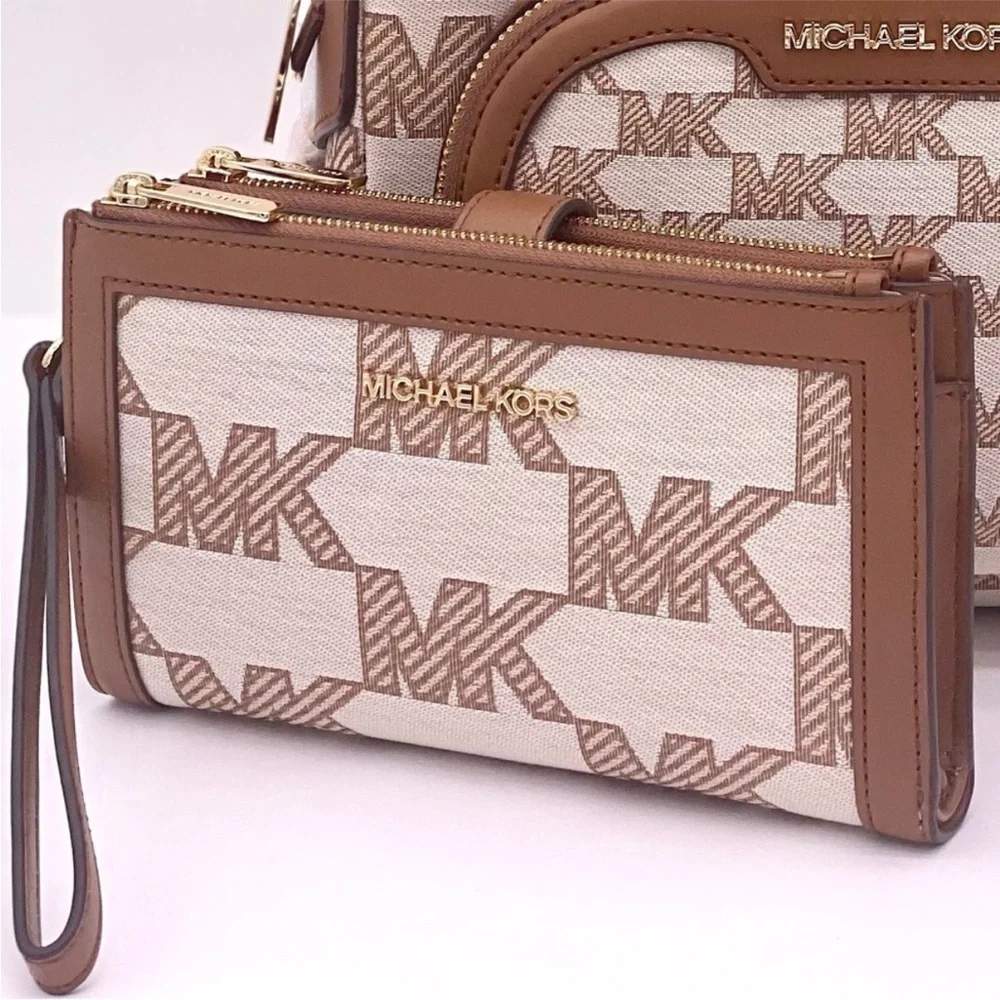 Michael Kors DoubleZip Wristlet Wallet Luggage